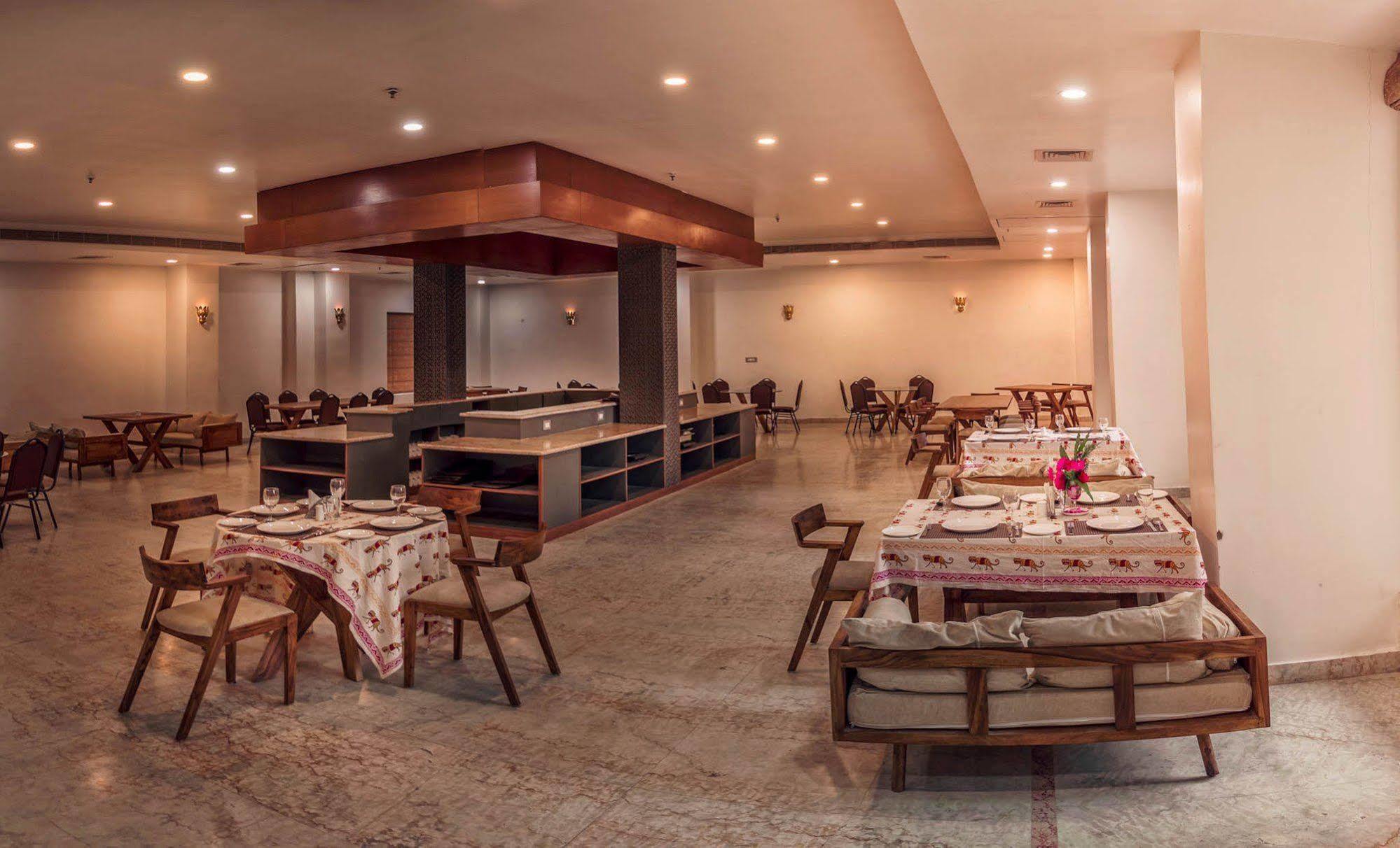 Regenta Resort Vanya Mahal Ranthambore Sawai Madhopur Esterno foto