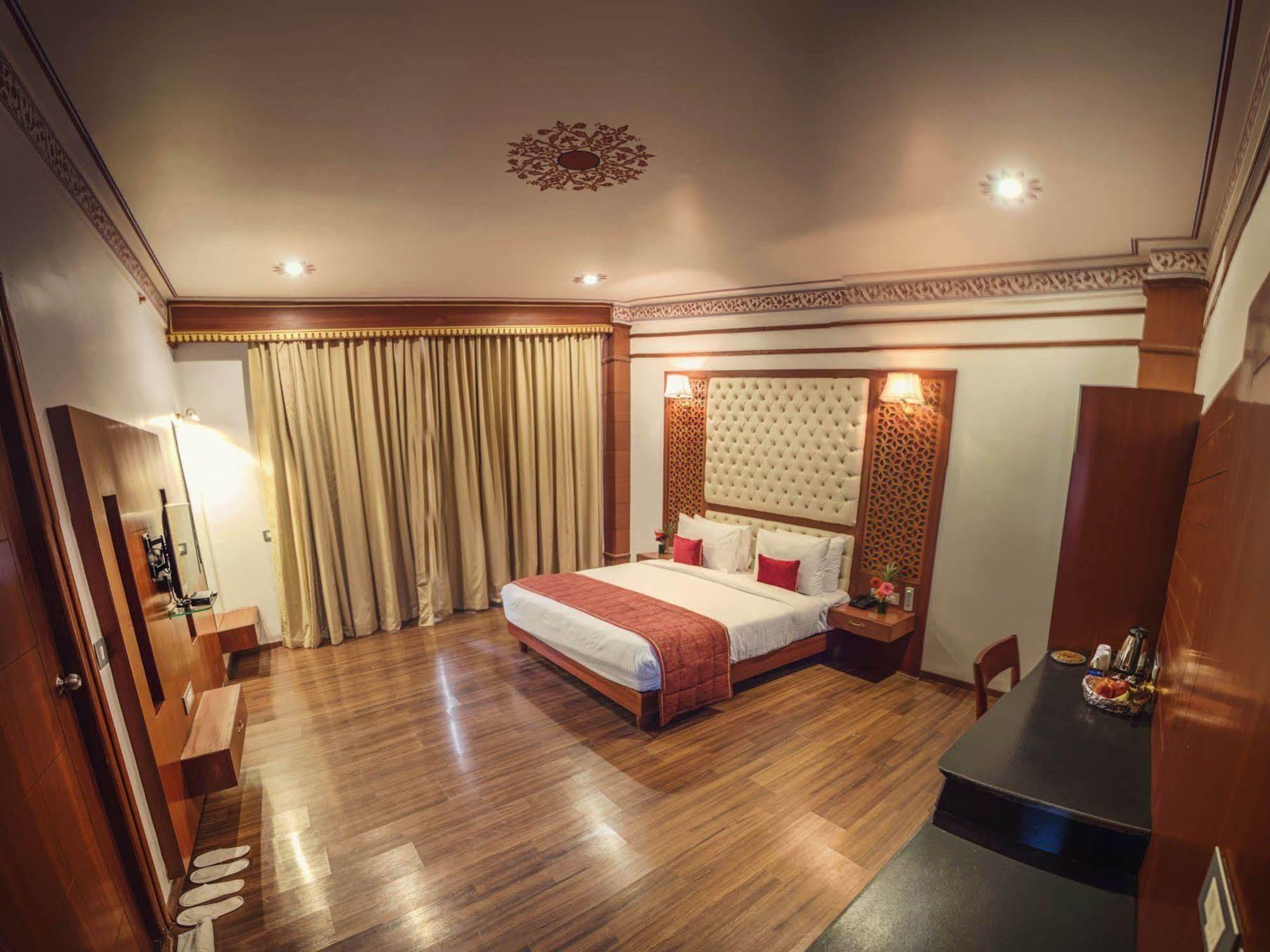 Regenta Resort Vanya Mahal Ranthambore Sawai Madhopur Esterno foto